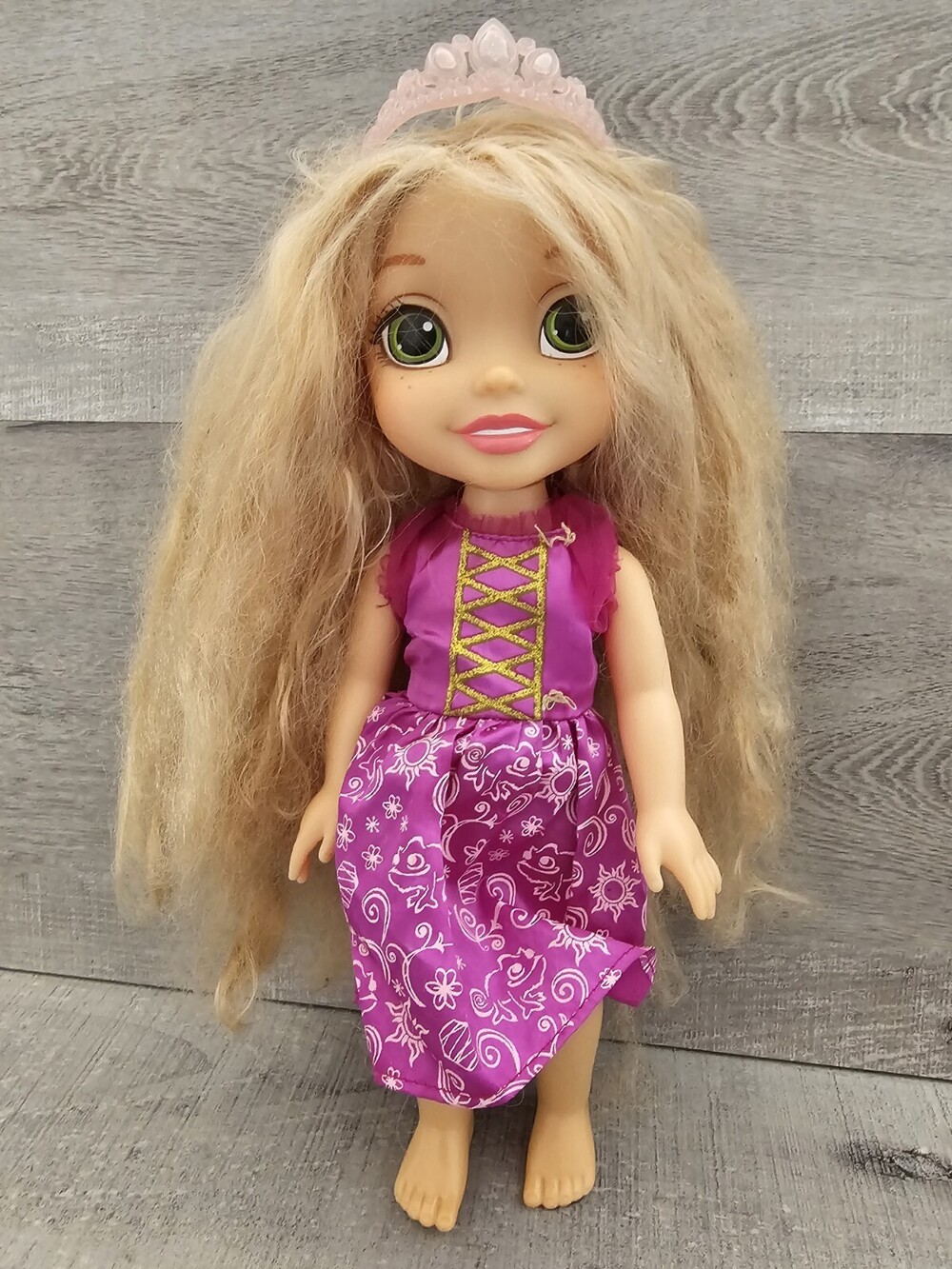 Disney Tangled Movie Princess Rapunzel 14" Doll And Dress